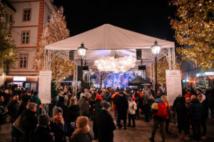 Bratislavské Vianoce 2023, pódium na Františkánskom námestí
